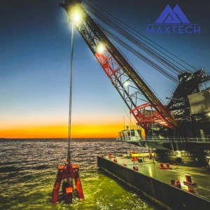 Barge Cranes with MAX-AI: The Essential Equipment for Marine Construction