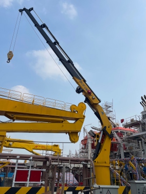 3t12m Knuckle boom crane3