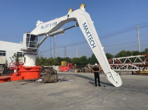 Electric & Hydraulic Foldable Boom: Ship Deck Crane with 30T @ 5m and 20T @ 15m Lifting Specifications
