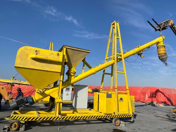 MAXTECH Tire Screw Conveyor Under On – site Installation in Saudi Arabia, Boosting Overseas Market Expansion
