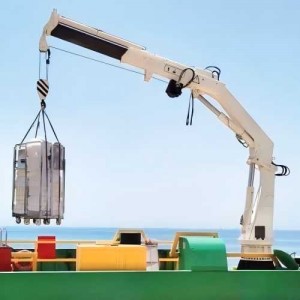 Small knuckle boom crane