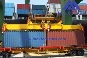 Hydraulic telescopic container  spreader