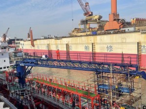 2T@25M Flow Boom Crane Hydraulic Oil Crane Transfer Boom Crane  for Oil Tank with BV Calss Certificate