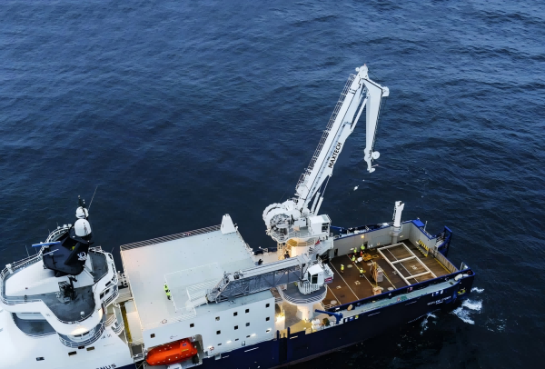 Knuckle Boom Marine Shipboard Deck Crane: A Flexible Heavy-Duty Tool for Maritime Operations