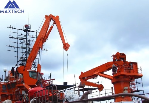 Ship-deck-Cranes-knuckleboom-cranes